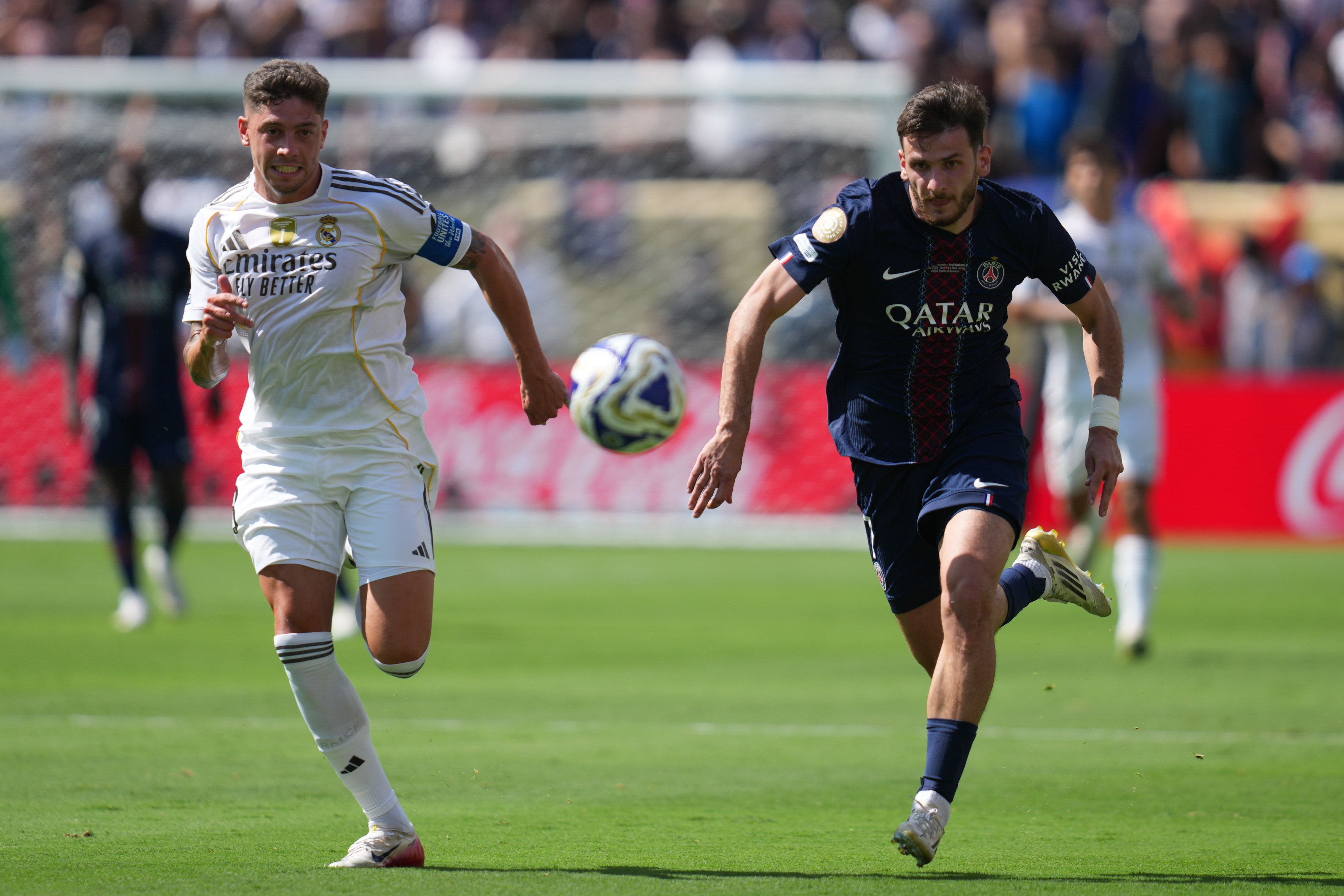 包含众望所归，巴黎圣日耳曼晋级决赛的词条